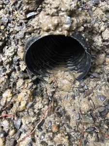 Drain déformer contamination par le sable la boue et l’ocre ferreux à Terrebonne et ses environs - Alain Fissure à mascouche