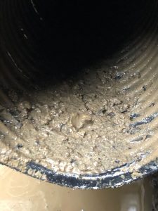 Drains déformer contamination par le sable la boue et l’ocre ferreux à Terrebonne et ses environs - Alain Fissure à mascouche