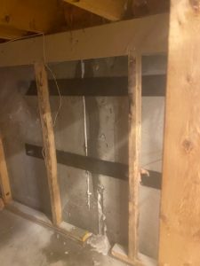 Installation de renforce structuraux - Service de réparation de fissure de fondation à Montréal - Alain Fissure