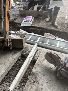 Installation de bassin de rétention eau de caniveau à Laval et ses environs - Alain Fissure